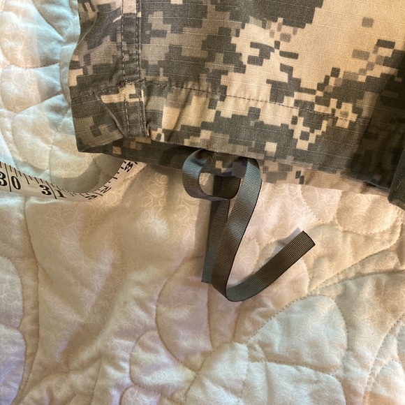 Army Combat Uniform Trouser Ripstop Blend Digital Camo Medium Short. - Picture 9 of 12